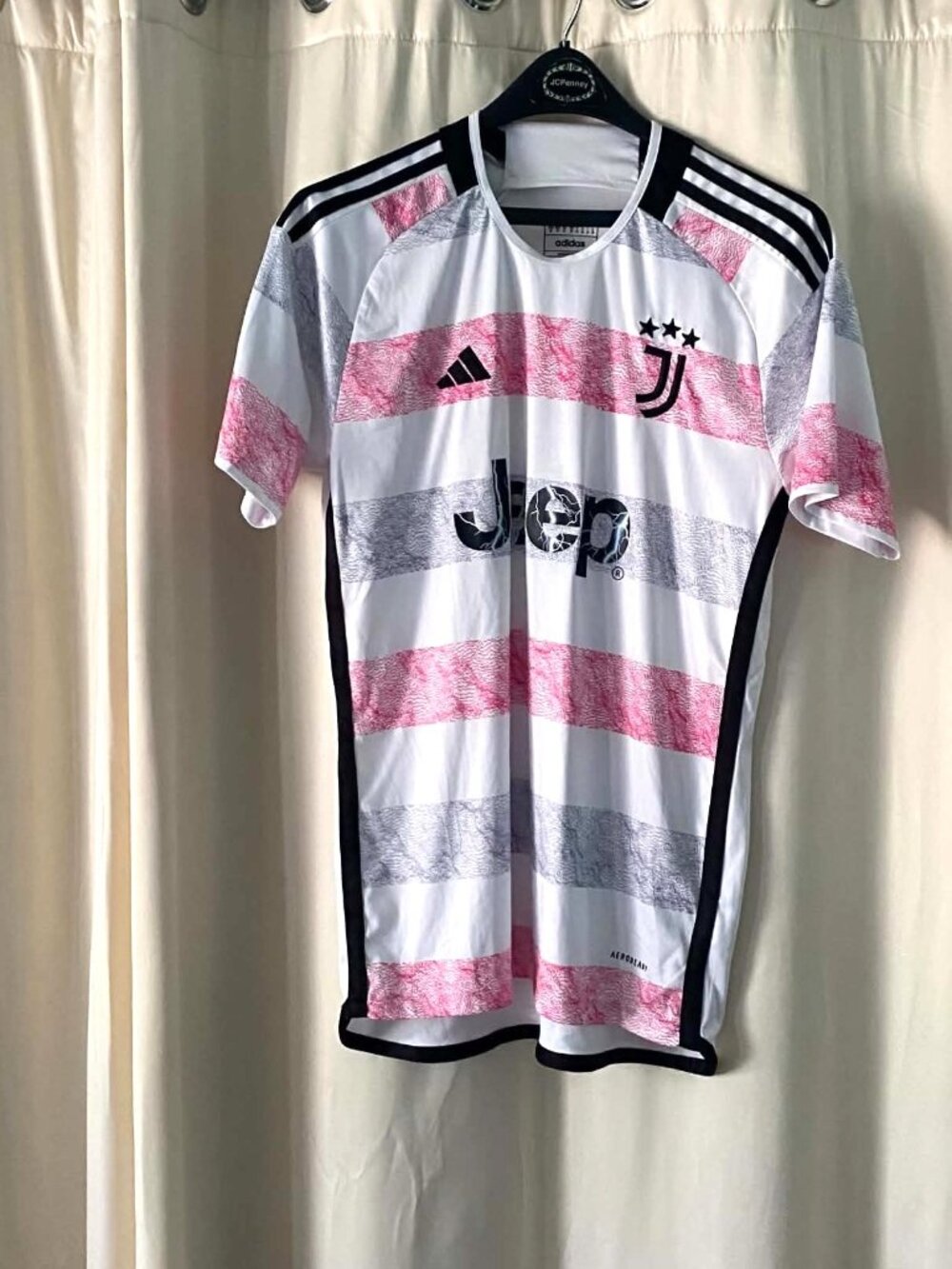 Adidas Juventus Chiesa #7 2023/24 Away Soccer Jersey Men's M Pink Gray White
